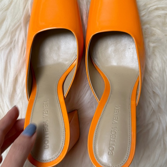 Bottega Veneta Tower Square-Toe Slip-On Pumps - Picture 13 of 13